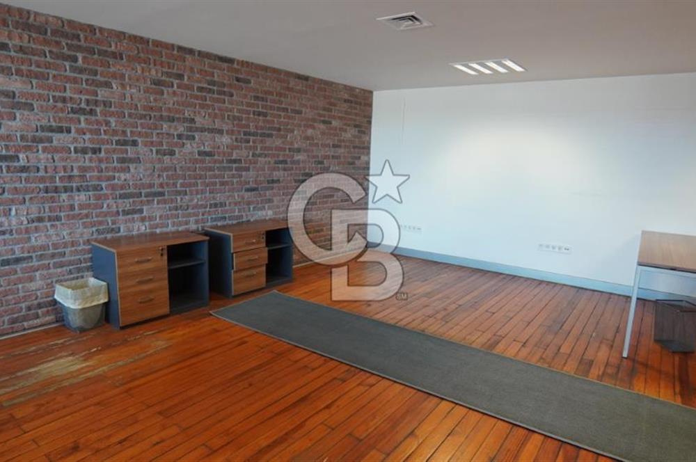 NEO'DAN BEYOĞLU'NDA TAM KAT BOĞAZ MANZARALI 400M2 OFİS!