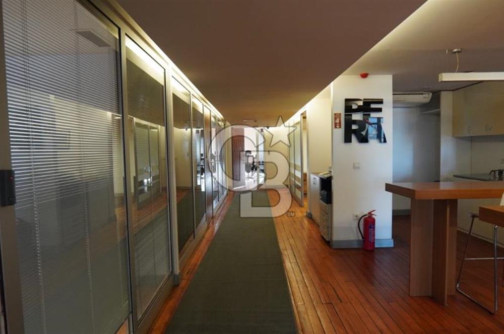 NEO'DAN BEYOĞLU'NDA TAM KAT BOĞAZ MANZARALI 400M2 OFİS!