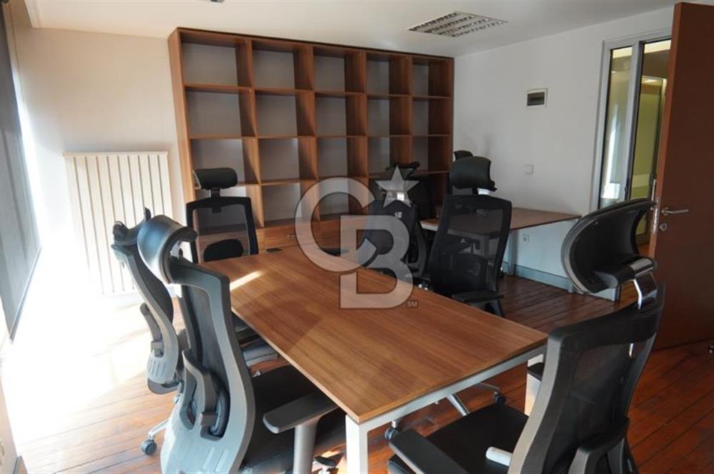 NEO'DAN BEYOĞLU'NDA TAM KAT BOĞAZ MANZARALI 400M2 OFİS!