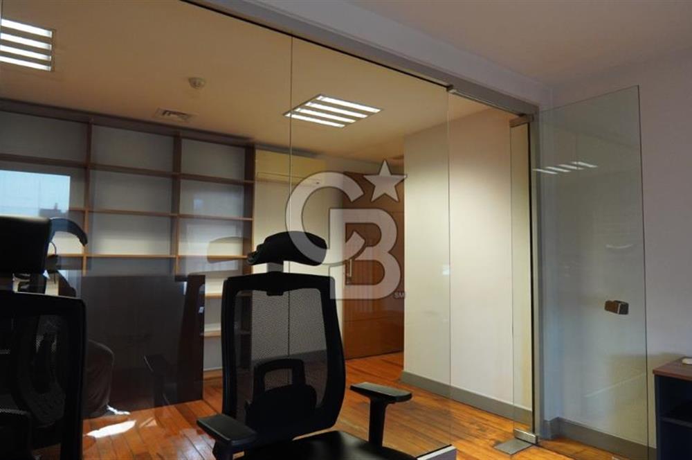 NEO'DAN BEYOĞLU'NDA TAM KAT BOĞAZ MANZARALI 400M2 OFİS!