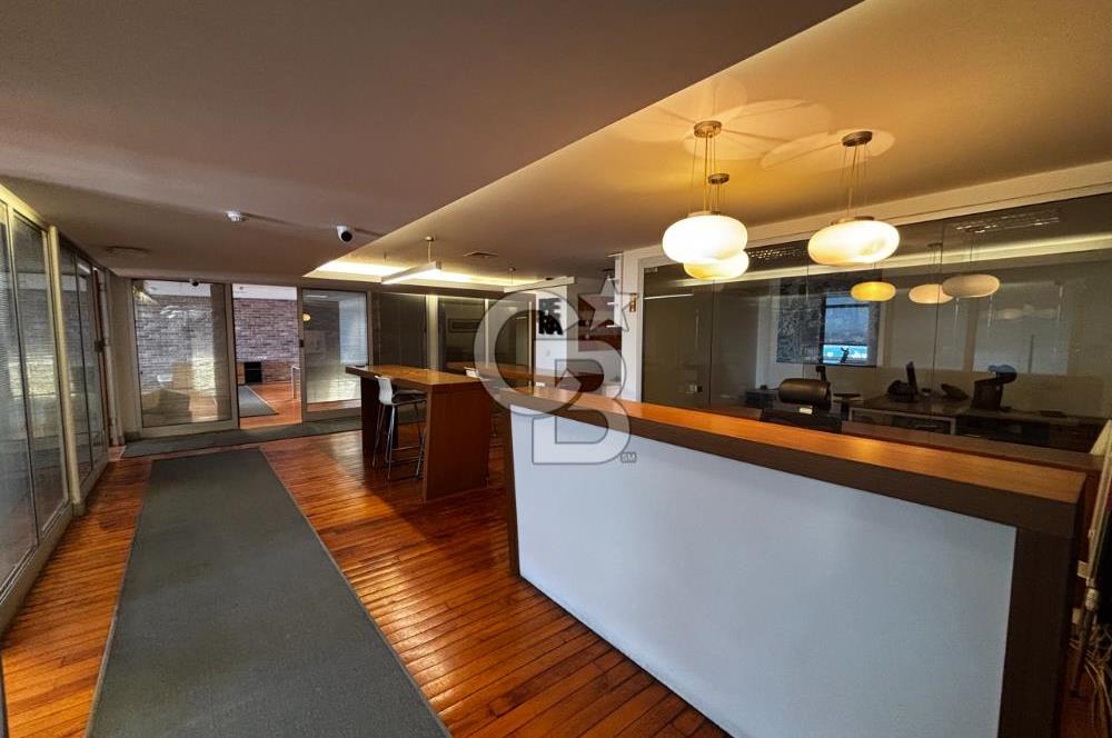 NEO'DAN BEYOĞLU'NDA TAM KAT BOĞAZ MANZARALI 400M2 OFİS!