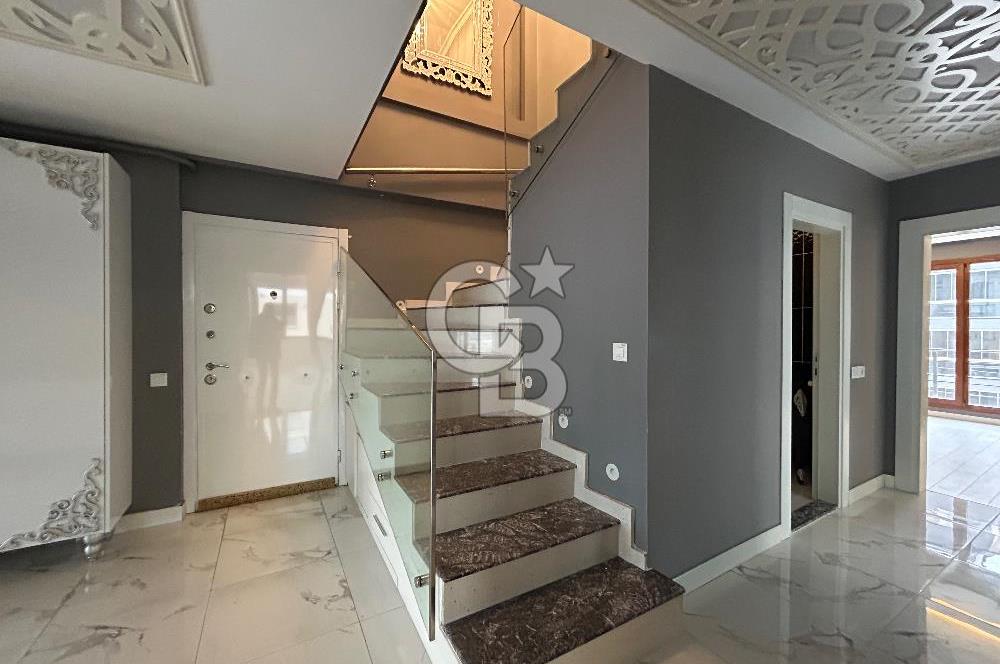 GEMLİKTE DENİZ MANZARALI SATILIK 5+1 DUBLEKS DAİRE