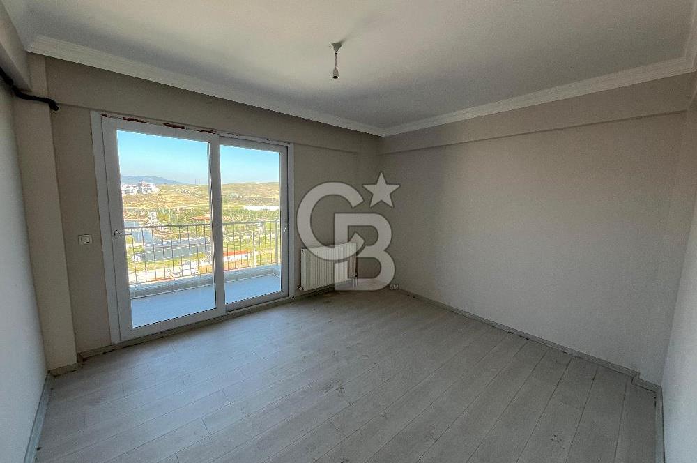 Menemen'de Gölpark Manzaralı 4+1 Satılık Daire