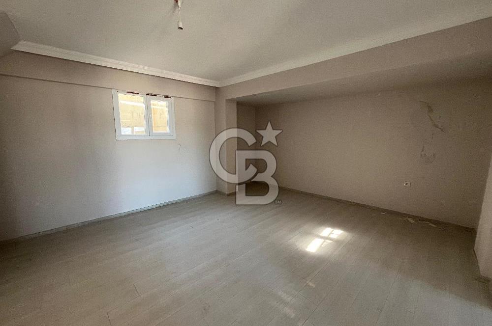 Menemen'de Gölpark Manzaralı 4+1 Satılık Daire