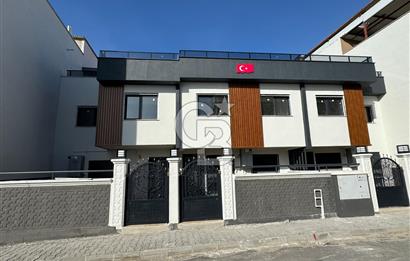 Bornova Atatürk Mahallesinde 3+1 Satılık Villa