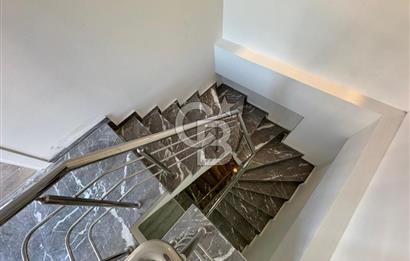 Bornova Atatürk Mahallesinde 3+1 Satılık Villa