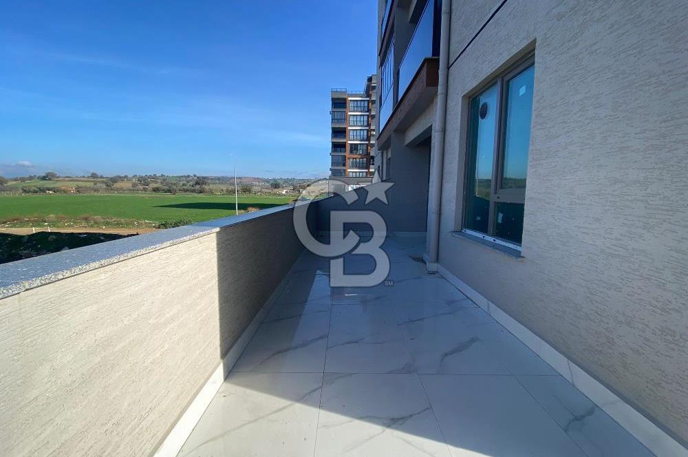 ÇANAKKALE MERKEZ KARACAÖRENDE SATILIK GENİŞ TERASLI 1+1 DAİRE!