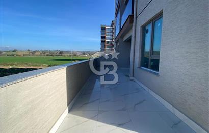 ÇANAKKALE MERKEZ KARACAÖRENDE SATILIK GENİŞ TERASLI 1+1 DAİRE!