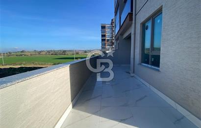 ÇANAKKALE MERKEZ KARACAÖRENDE SATILIK GENİŞ TERASLI 1+1 DAİRE!