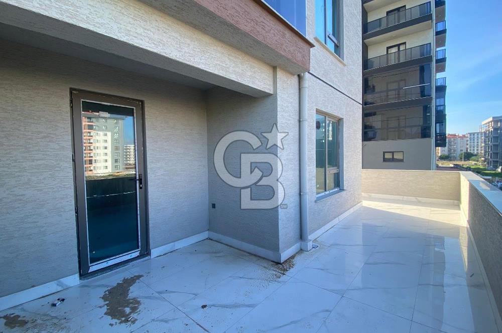 ÇANAKKALE MERKEZ KARACAÖRENDE SATILIK GENİŞ TERASLI 1+1 DAİRE!