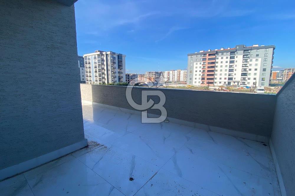 ÇANAKKALE MERKEZ KARACAÖRENDE SATILIK GENİŞ TERASLI 1+1 DAİRE!