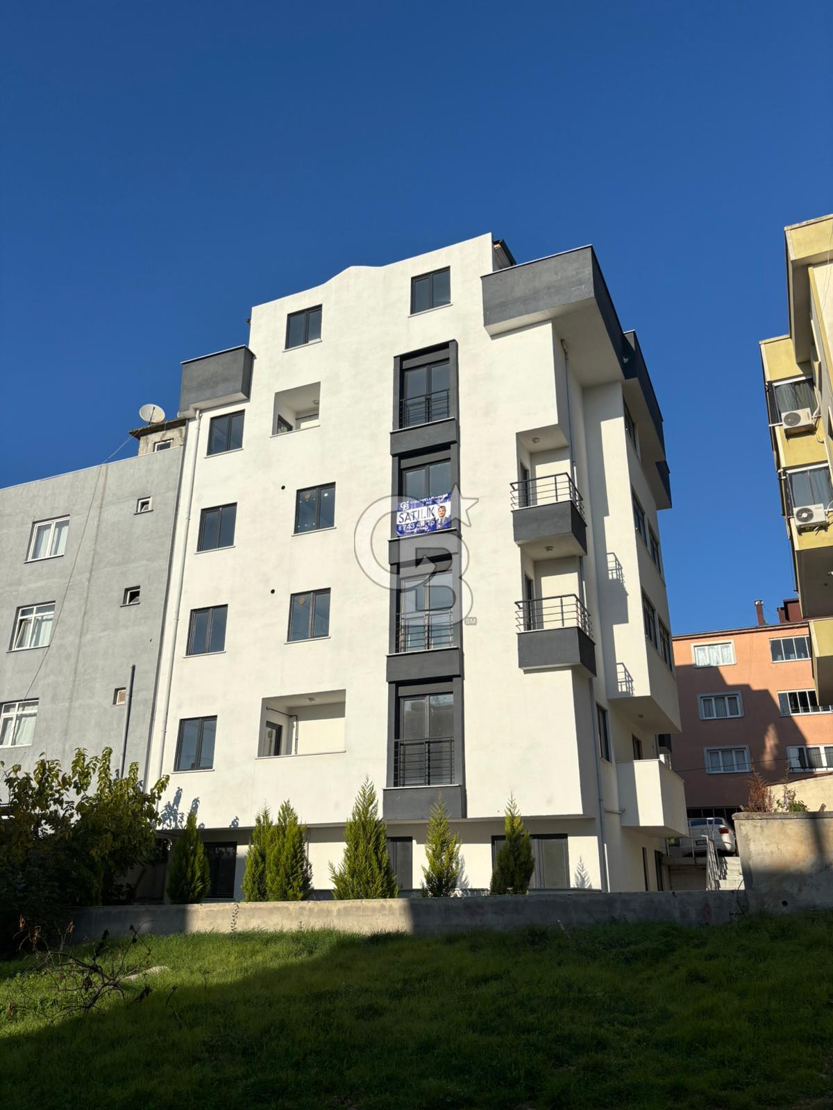 ÇAYIROVA BELEDİYESİNİN HEMEN YANINDA 2+1 SIFIR SATILIK DAİRE
