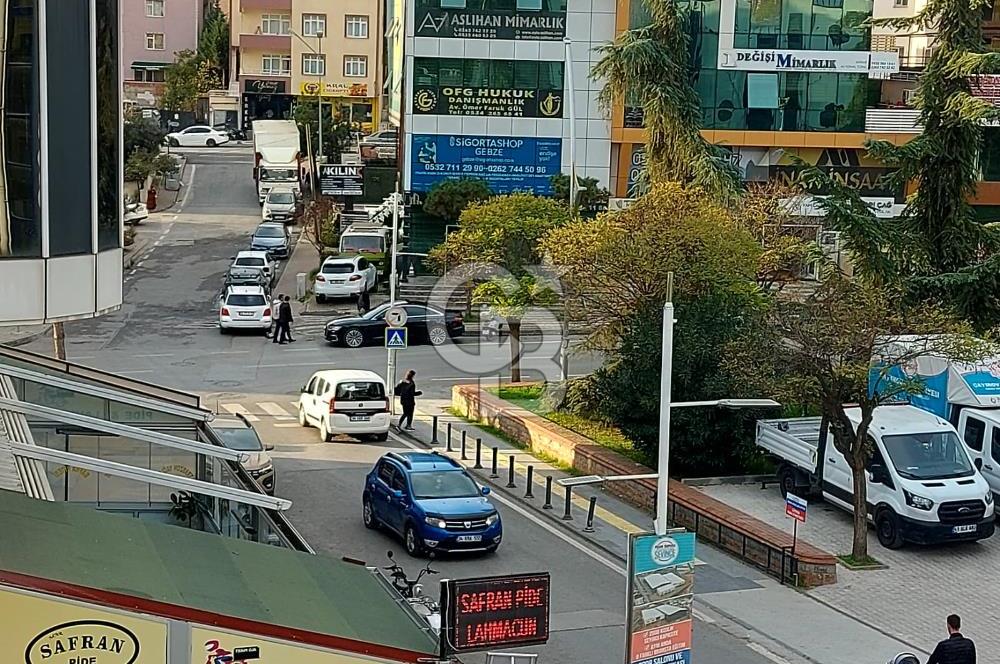 ÇAYIROVA BELEDİYE KARŞISINDA TABELA DEĞERİ YÜKSEK KİRALIK OFİS