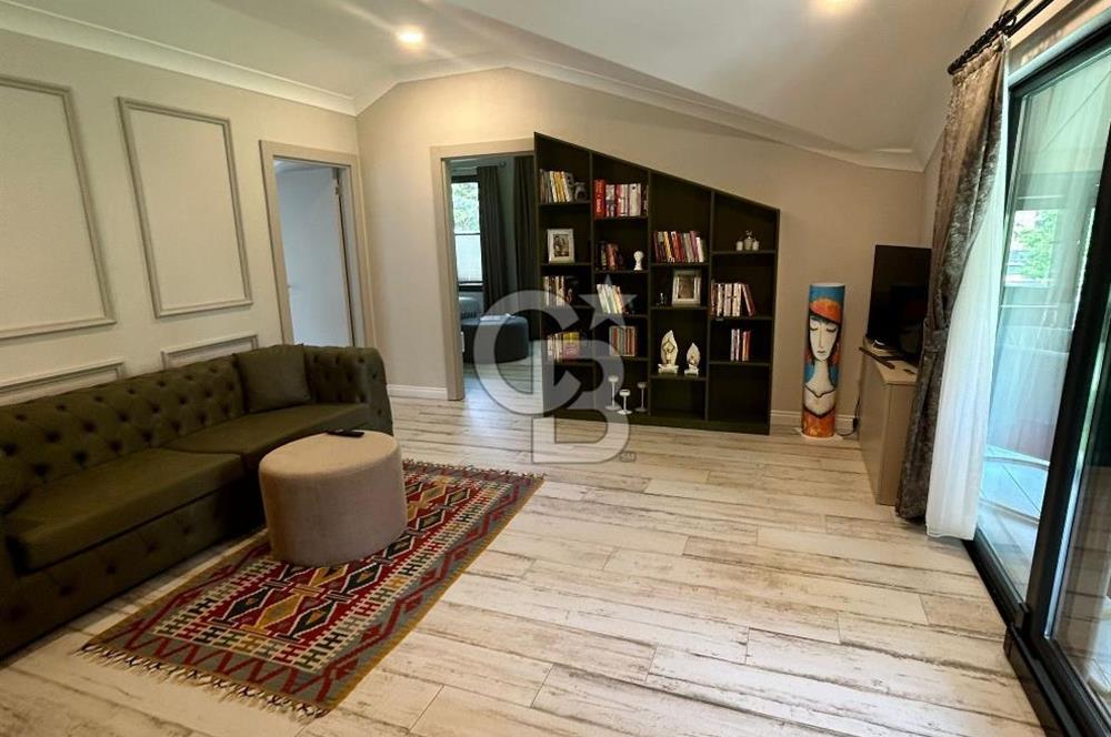 İNCEK'TE SATILIK 1300 M2 ARSAYA SAHİP MÜKEMMEL PEYZAJLI VİLLA