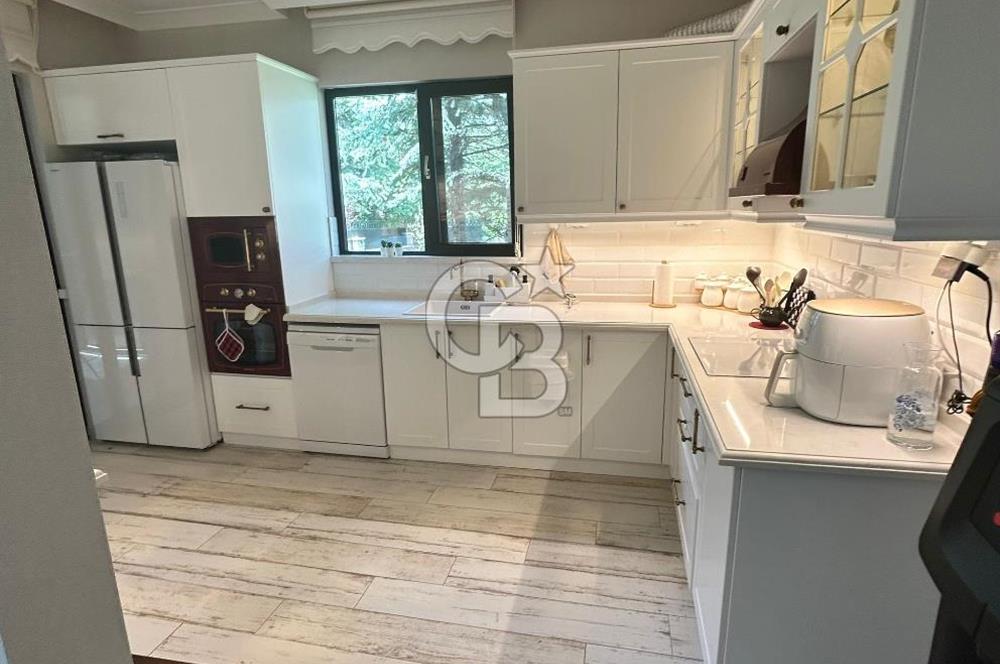 İNCEK'TE SATILIK 1300 M2 ARSAYA SAHİP MÜKEMMEL PEYZAJLI VİLLA