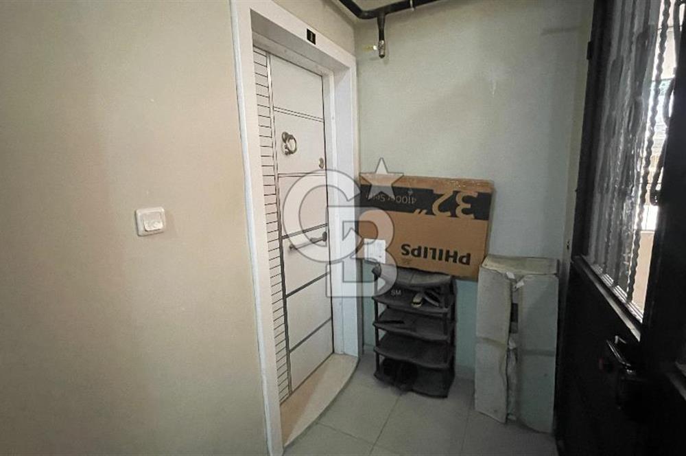 Bayraklı Tepekule Mahallesinde Satılık 1+1 Daire