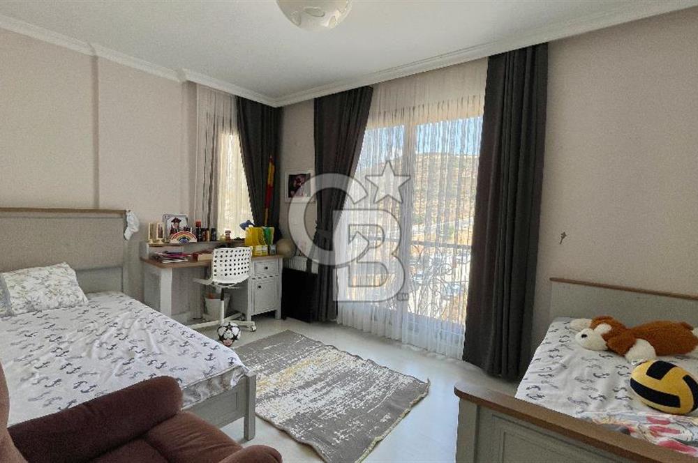 Balçova Çetin Emeç’te Satılık 3+1 Daire