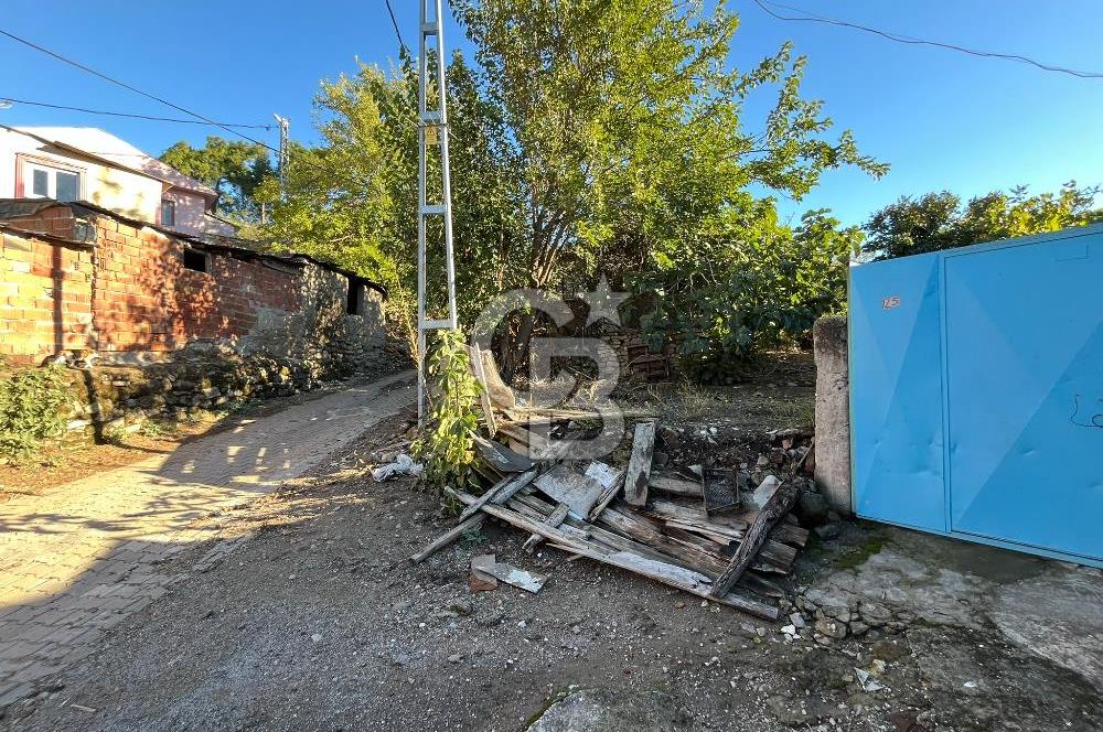 Köyün Kalbinde Bir Fırsat: Sarıcaelide 540 m² İmarlı Arsa