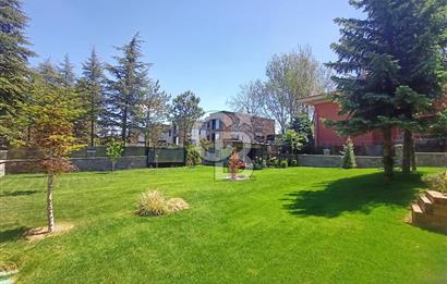 İNCEK'TE SATILIK 1300 M2 ARSAYA SAHİP MÜKEMMEL PEYZAJLI VİLLA