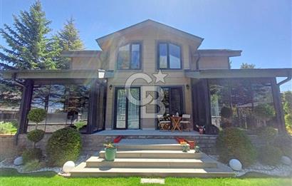 İNCEK'TE SATILIK 1300 M2 ARSAYA SAHİP MÜKEMMEL PEYZAJLI VİLLA