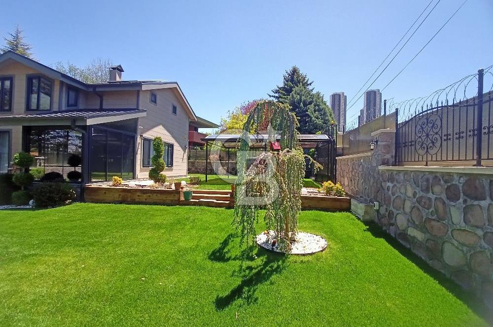 İNCEK'TE SATILIK 1300 M2 ARSAYA SAHİP MÜKEMMEL PEYZAJLI VİLLA