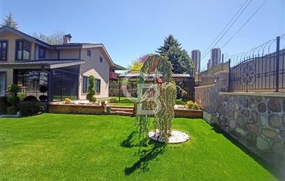 İNCEK'TE SATILIK 1300 M2 ARSAYA SAHİP MÜKEMMEL PEYZAJLI VİLLA