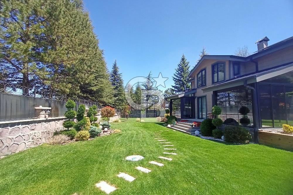 İNCEK'TE SATILIK 1300 M2 ARSAYA SAHİP MÜKEMMEL PEYZAJLI VİLLA