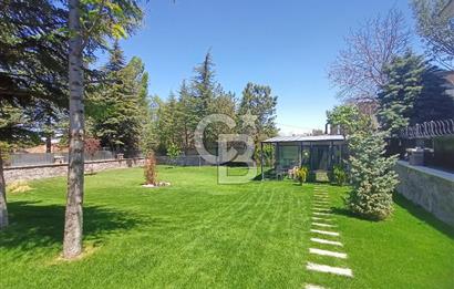 İNCEK'TE SATILIK 1300 M2 ARSAYA SAHİP MÜKEMMEL PEYZAJLI VİLLA