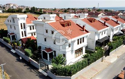 BÜYÜKÇEKMECE BEYAZ KONAKLARDA SATILIK VİLLA