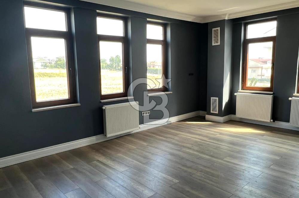 BÜYÜKÇEKMECE BEYAZ KONAKLARDA SATILIK VİLLA