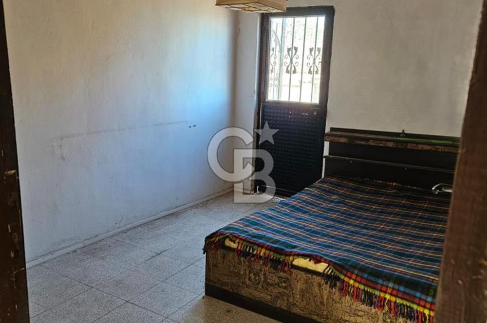 Karaburun Çatalkaya'da Deniz Manzaralı Müstakil Ev