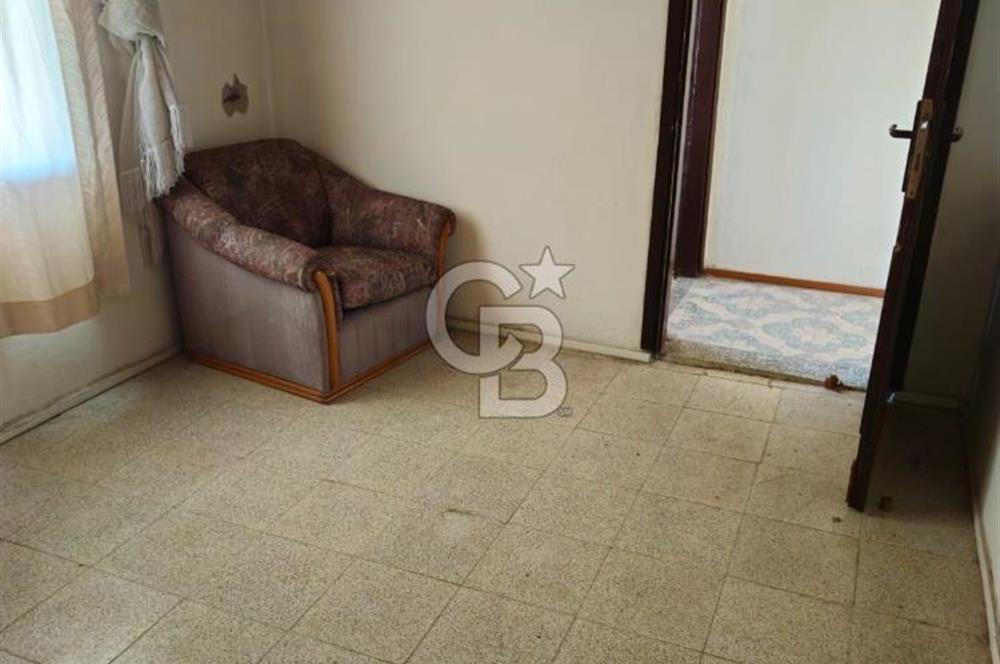 Karaburun Çatalkaya'da Deniz Manzaralı Müstakil Ev