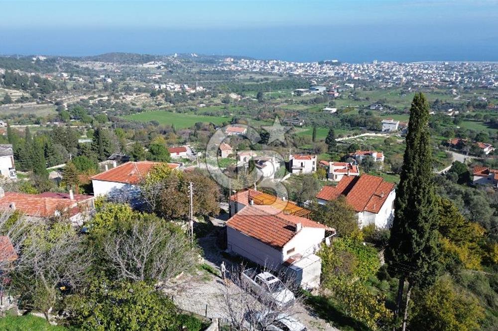 Karaburun Çatalkaya'da Deniz Manzaralı Müstakil Ev