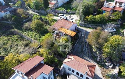 Karaburun Çatalkaya'da Deniz Manzaralı Müstakil Ev