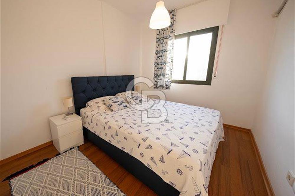 Çeşme Göbene'de Havuzlu 4+1 Satılık Villa