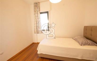 Çeşme Göbene'de Havuzlu 4+1 Satılık Villa