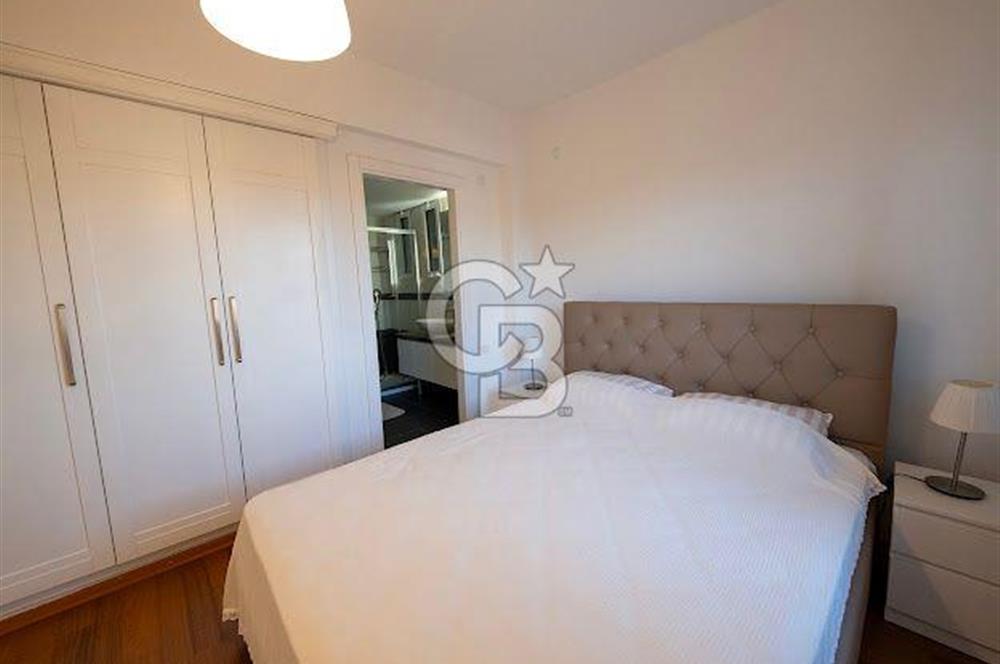 Çeşme Göbene'de Havuzlu 4+1 Satılık Villa