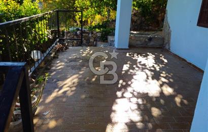 Karaburun Çatalkaya'da Deniz Manzaralı Müstakil Ev