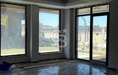 Tepe Mavi Villalarında Lüks ve Ferah Villa !