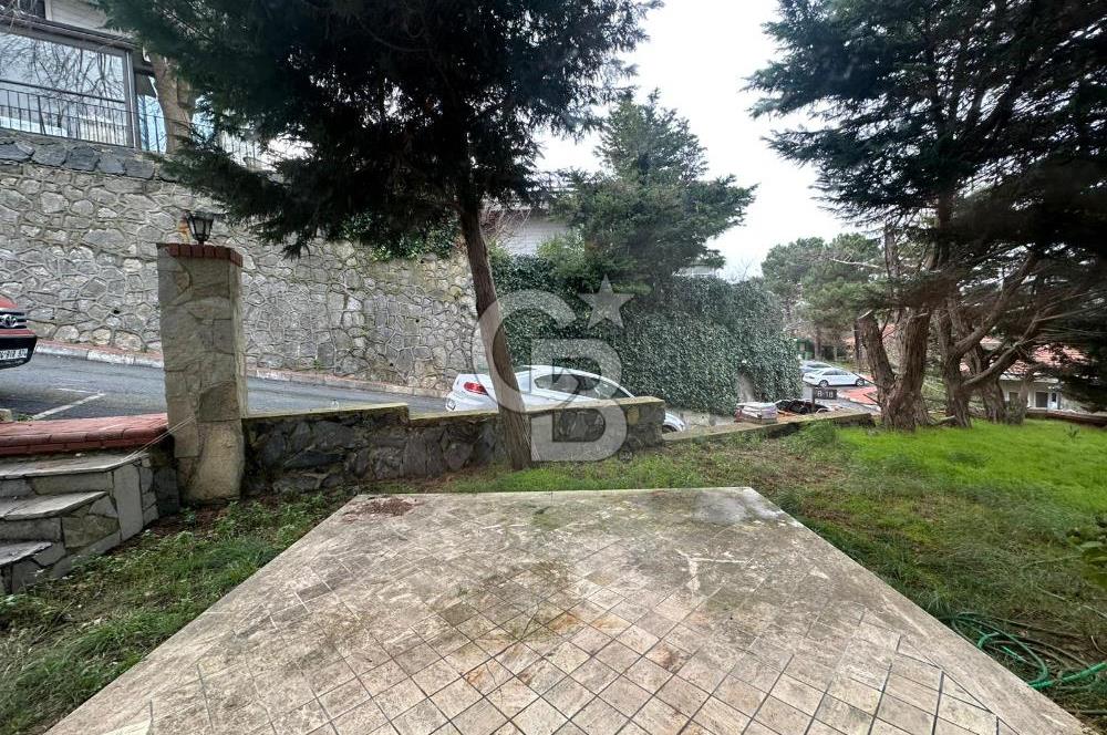 Sarıyer Yeni Dostlar Sitesi Orman Manzaralı Müstakil Villa
