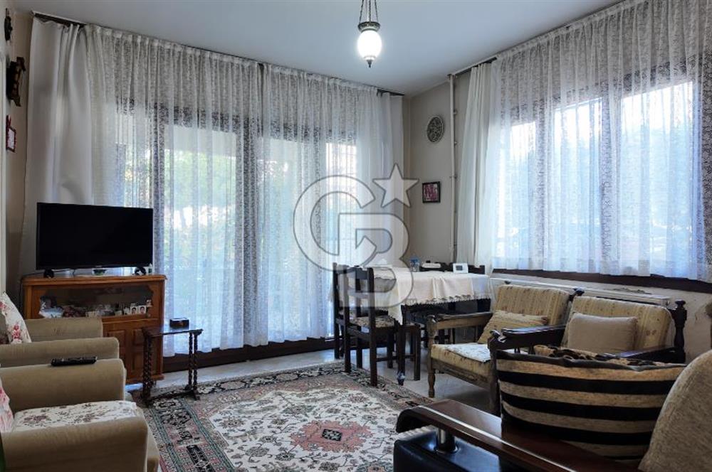 Sahilevleri 227 m² Villa İmarlı Arsa + 2 Daire