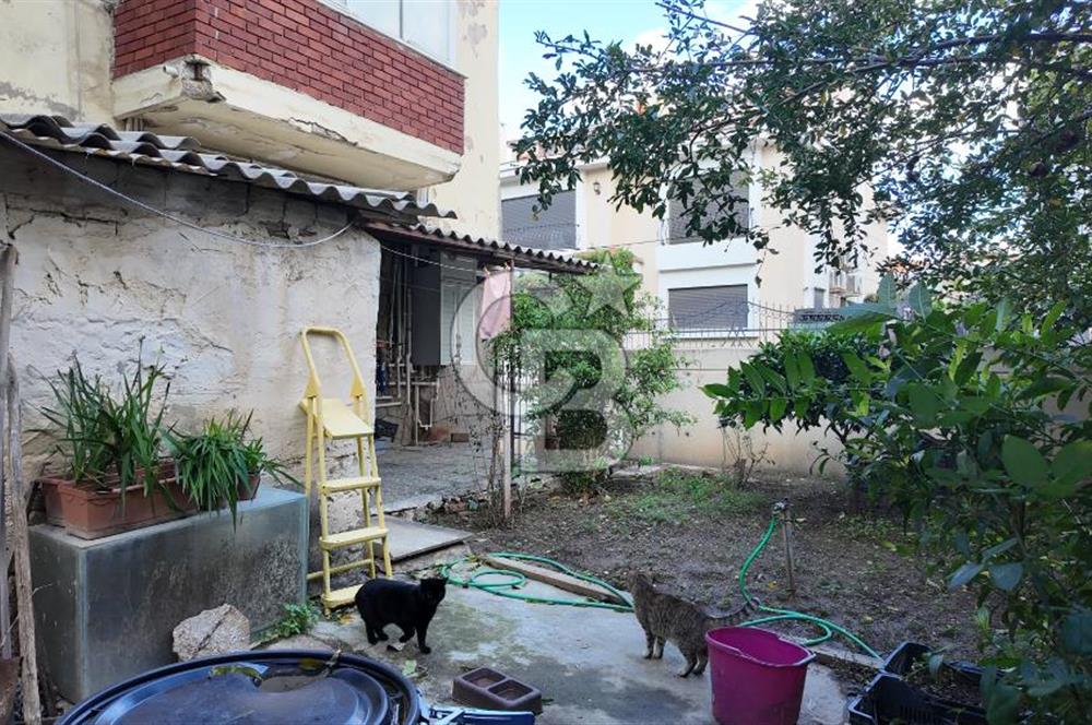 Sahilevleri 227 m² Villa İmarlı Arsa + 2 Daire