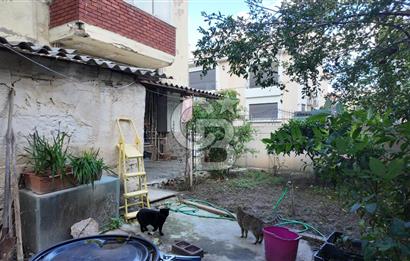 Sahilevleri 227 m² Villa İmarlı Arsa + 2 Daire