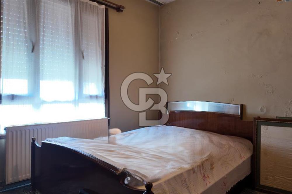 Sahilevleri 227 m² Villa İmarlı Arsa + 2 Daire