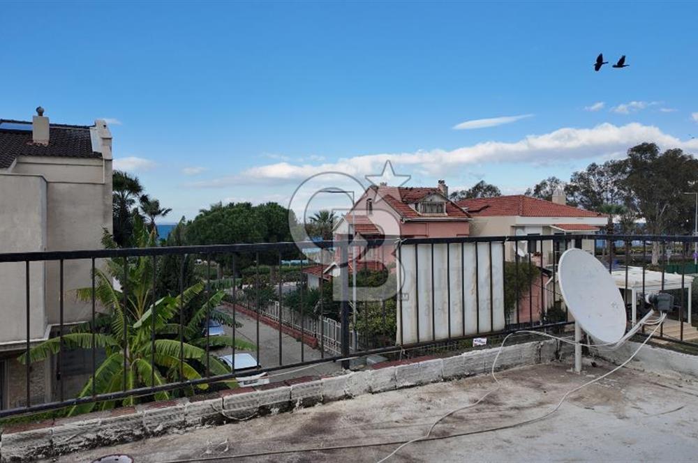 Sahilevleri 227 m² Villa İmarlı Arsa + 2 Daire