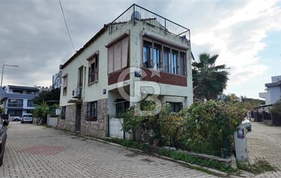 Sahilevleri 227 m² Villa İmarlı Arsa + 2 Daire