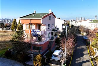 ÇAYYOLU İLKO SİTESİ BEYLER CAD. PARALELİ SATILIK KOMPLE VİLLA - 1 - 321324