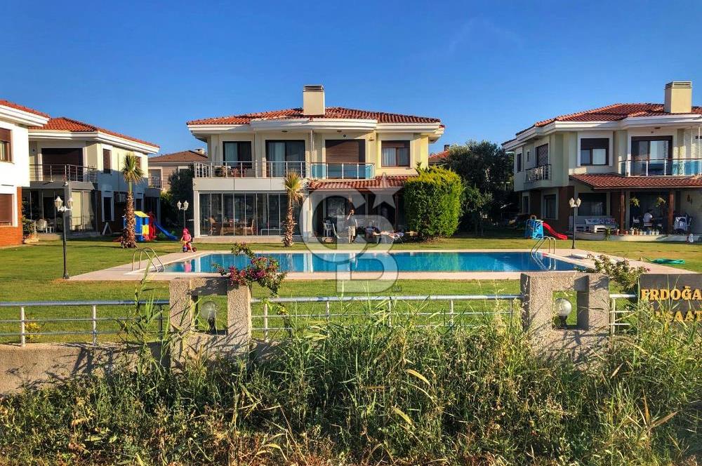 Dalyan Marinaya Sıfır Deniz Manzaralı 3+1 Satılık Havuzlu Villa