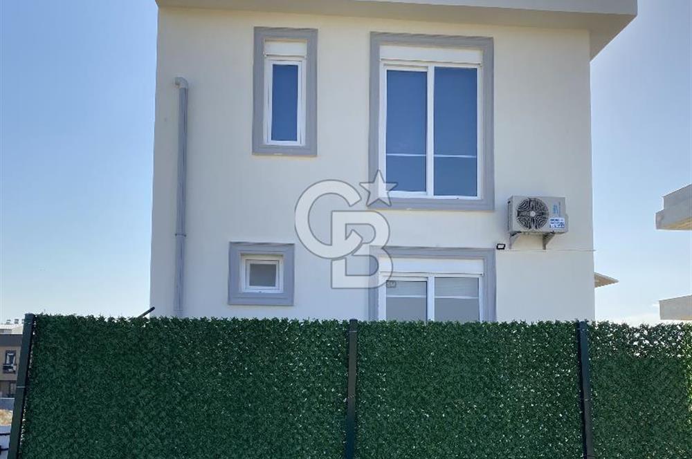 Antalya Çamköy'de Daire fiyatına müstakil villa konforu