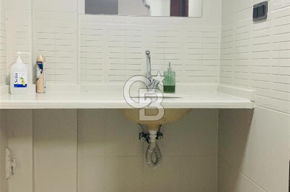 GOP VEDAT DOLAY CADDESİNDE KURUMSAL KİRACILI SATILIK MAĞAZA